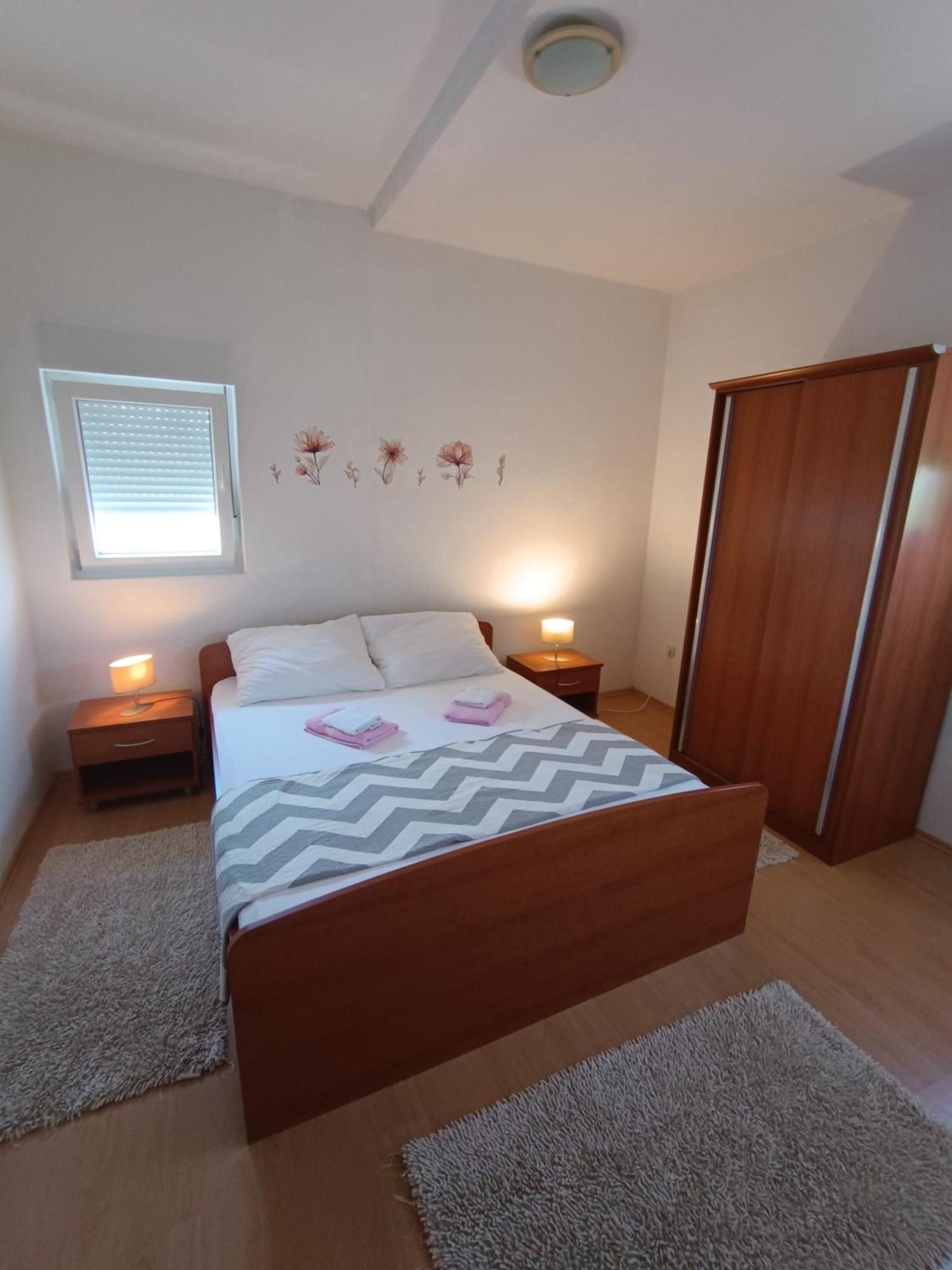 Apartman Lea Sukosan Exterior photo